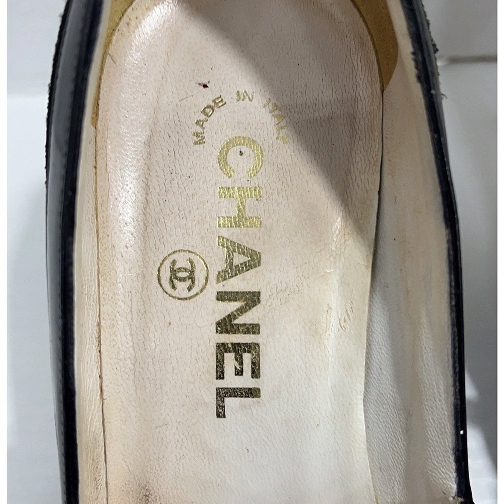 CHANEL CC Logo Vintage Two Tone Mary Jane Heel, Suede, Patent Leather, EU 37.5 - Picture 8 of 16